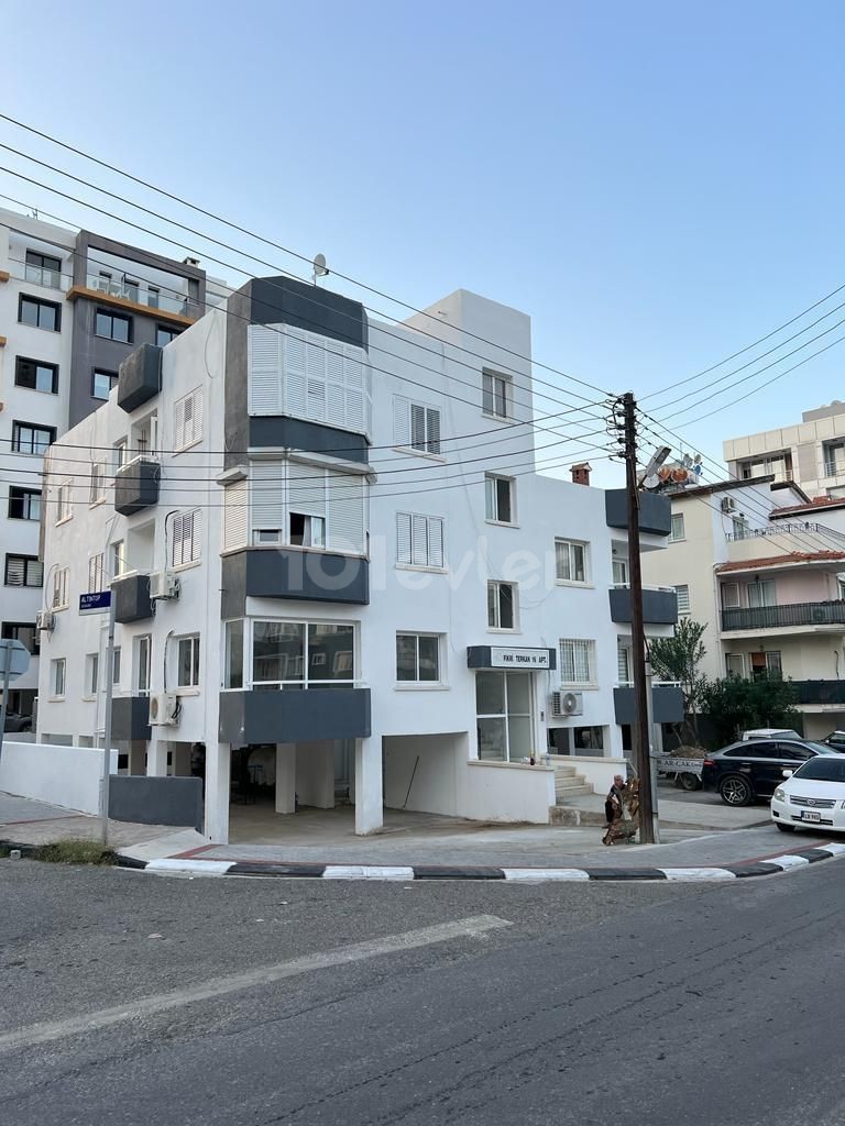 Very spacious 3+1 flat for sale in Kyrenia Center