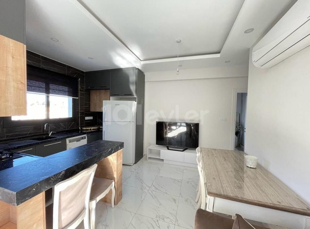 1+1 OFFICE FLAT FOR RENT IN KYRENIA CENTER (SUITABLE AS A RESIDENCE)