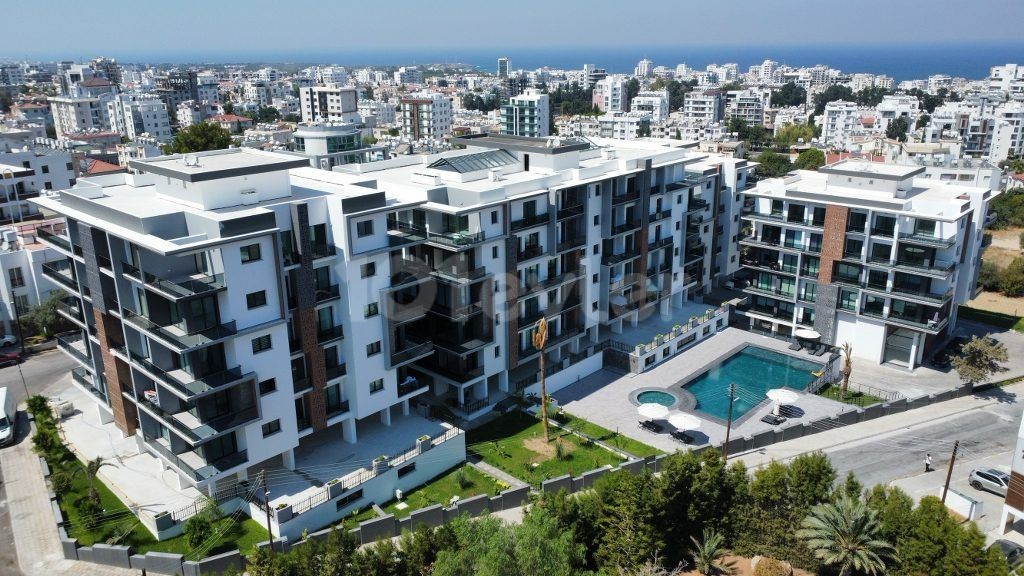 2+1 komplett möblierte Wohnung zum Verkauf im Zentrum von Kyrenia