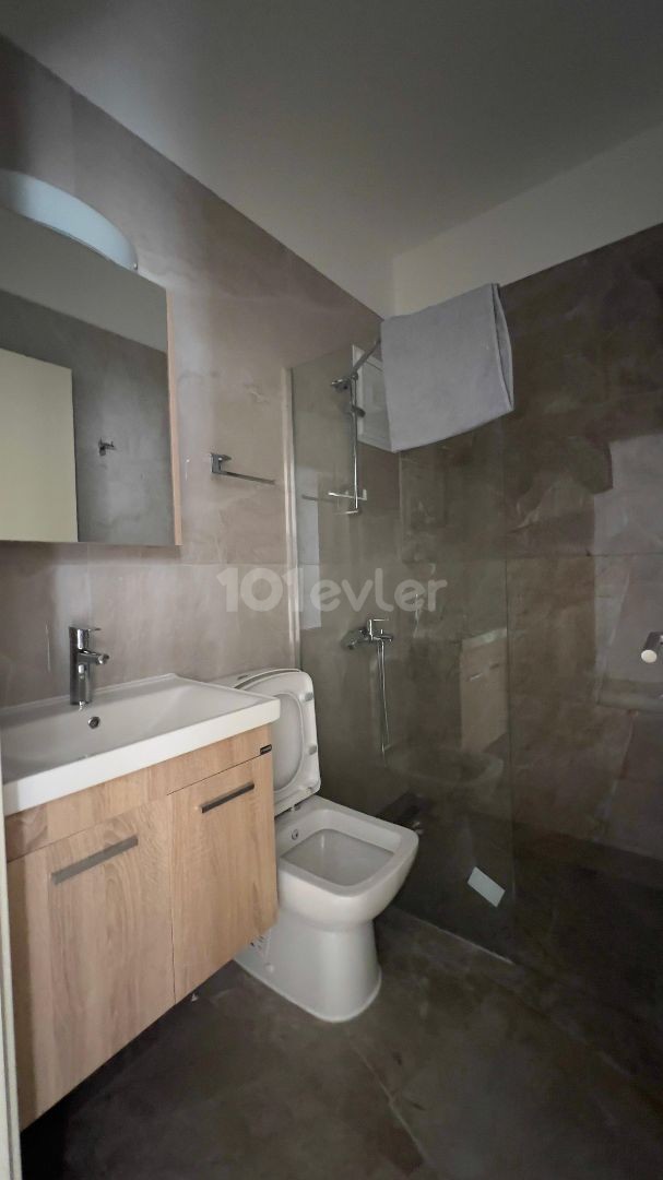 2+1 flat for rent in Kyrenia center