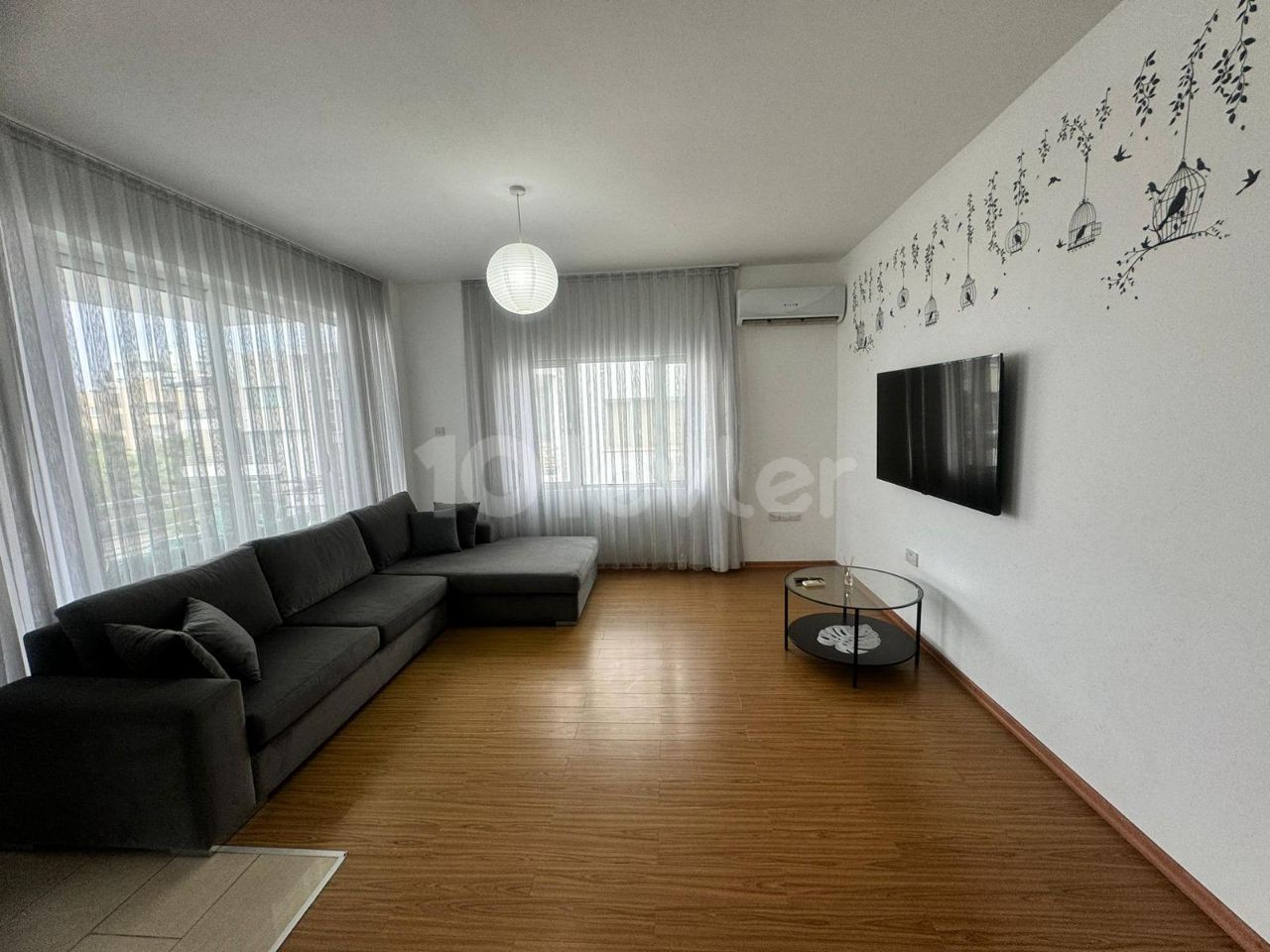 3+1 fully furnished flat for daily rent in Kyrenia Center