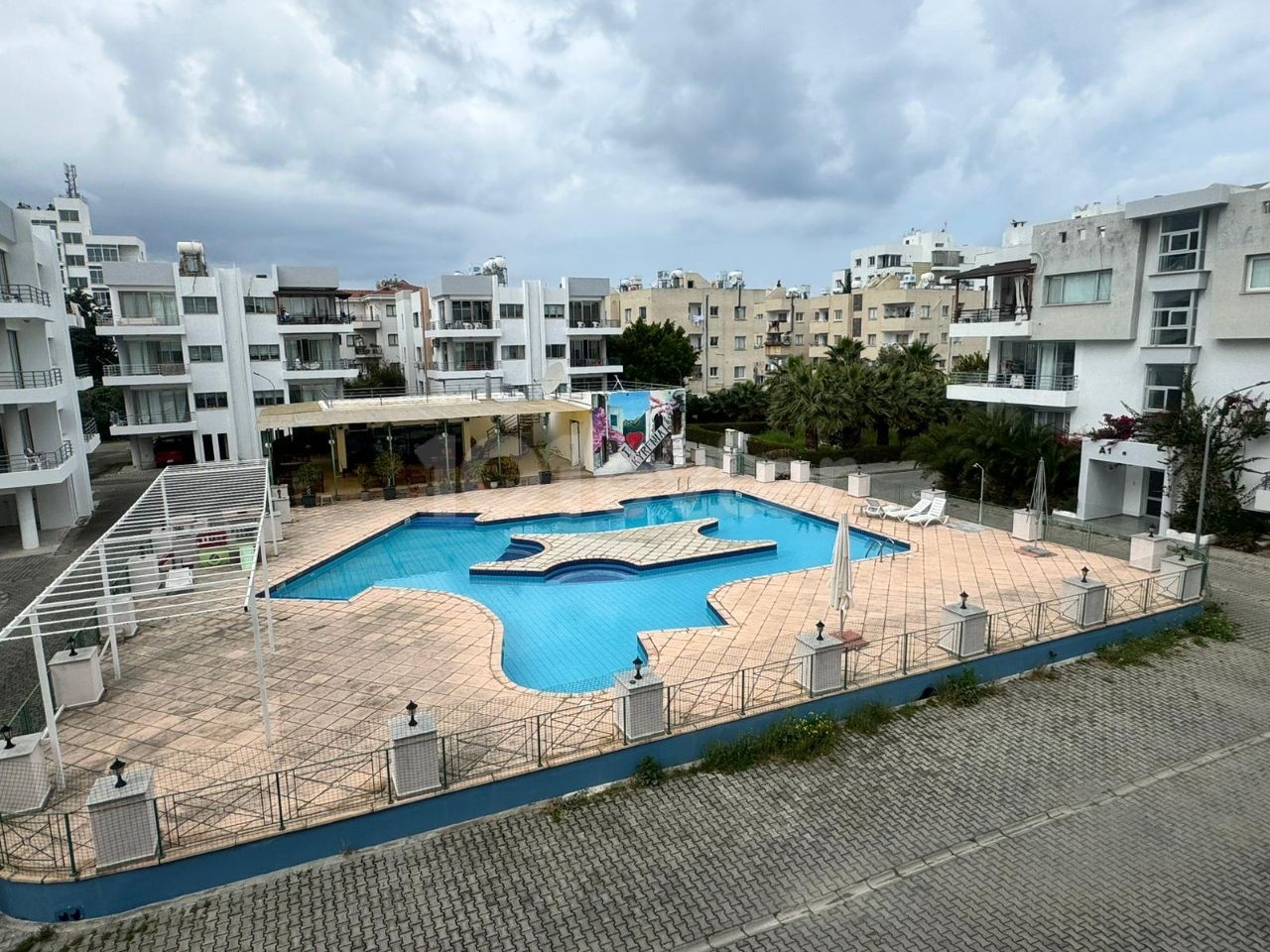 3+1 fully furnished flat for daily rent in Kyrenia Center