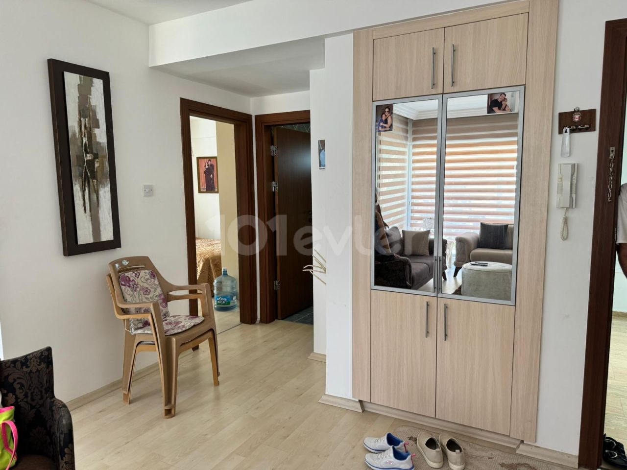  Girne merkezde, satılık ful eşyalı 1+1 daire