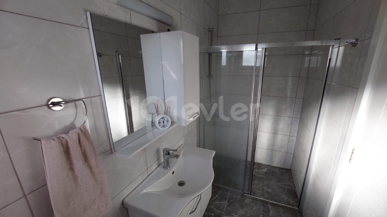 Lefkoşa, Gönyeli Kiralık 2+1 Daire 450 STG / +905338202346