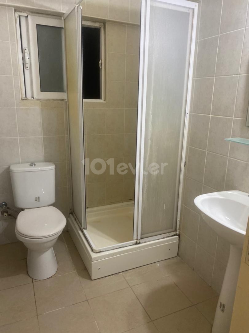 Girne, Zeytinlik  Kiralık 2+1 Daire 500 STG / +905338202346