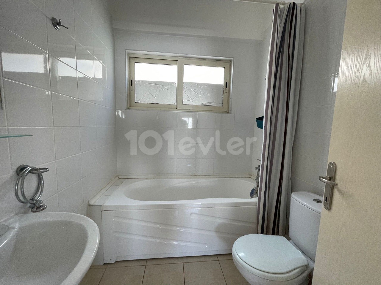 2+1 PENTHOUSE Flat for Rent in Turtle Bay Village 600 STG