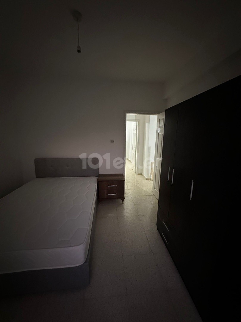 2+1 Flat for Rent in Kyrenia Central Area - 550 STG