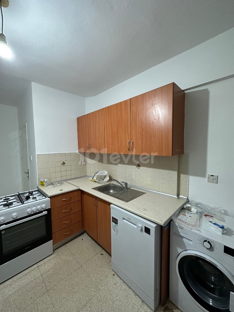 2+1 Flat for Rent in Kyrenia Central Area - 550 STG