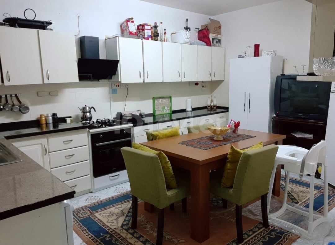 3+1 furnished flat for rent in Kyrenia center