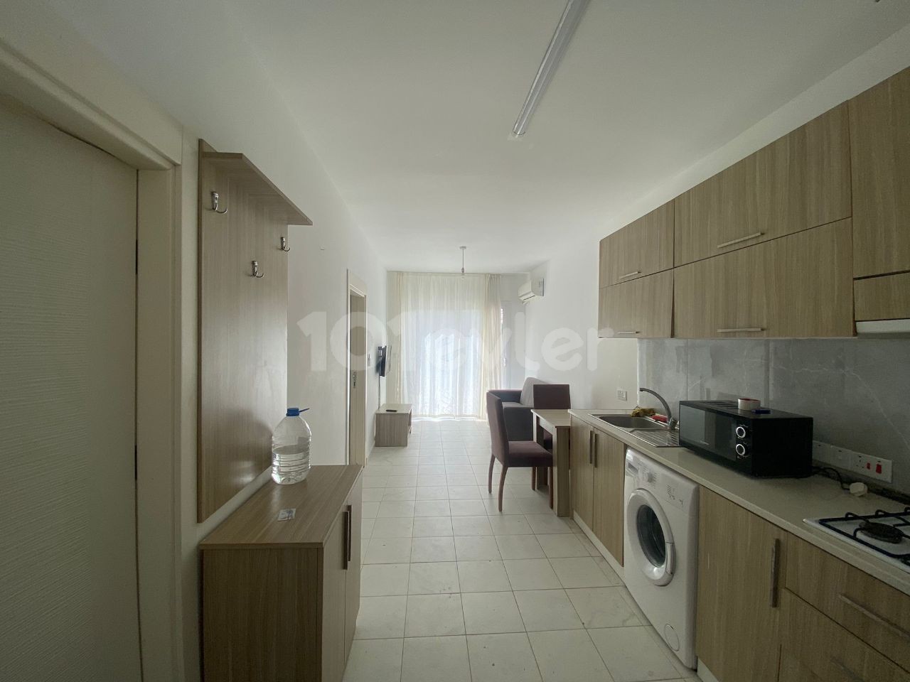 Girne Karaoğlanoğlu، 1+1 آپارتمان برای اجاره نزدیک به GAU 400 STG / +905338202346