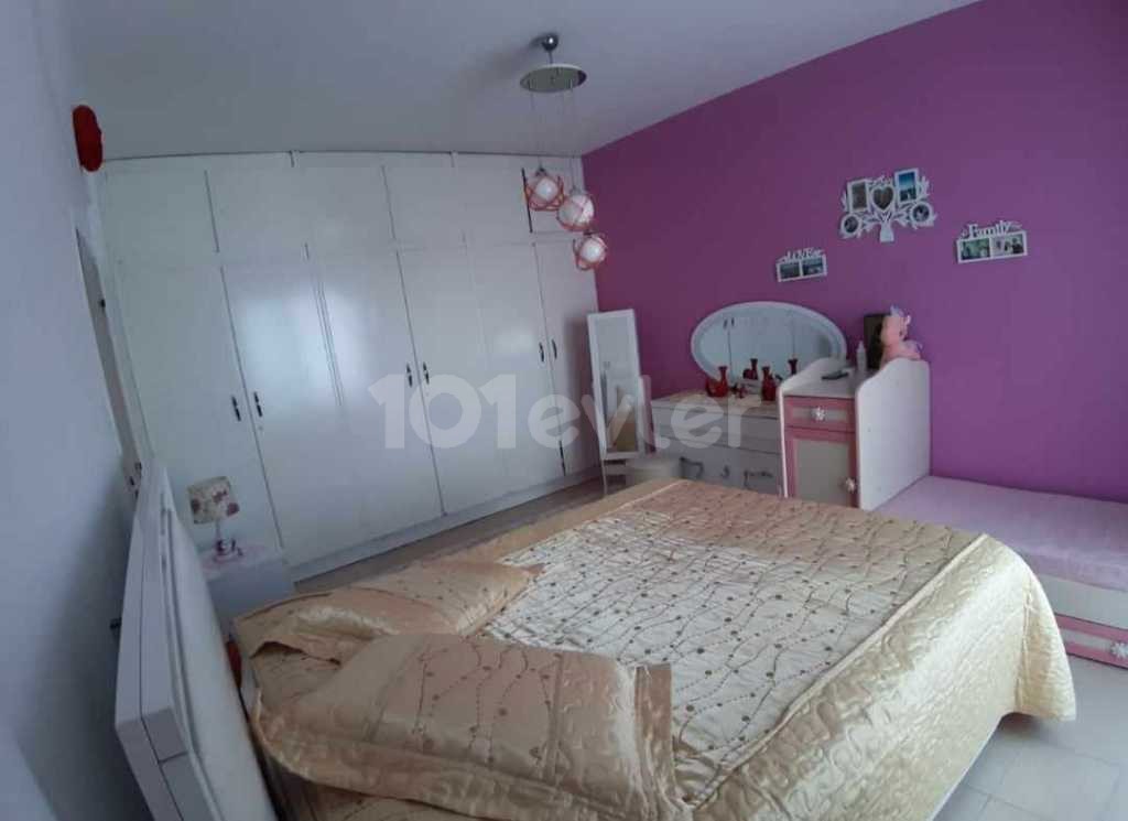 Girne merkez, Satılık 3+1 eşyalı daire 126.000£ / +905338202346