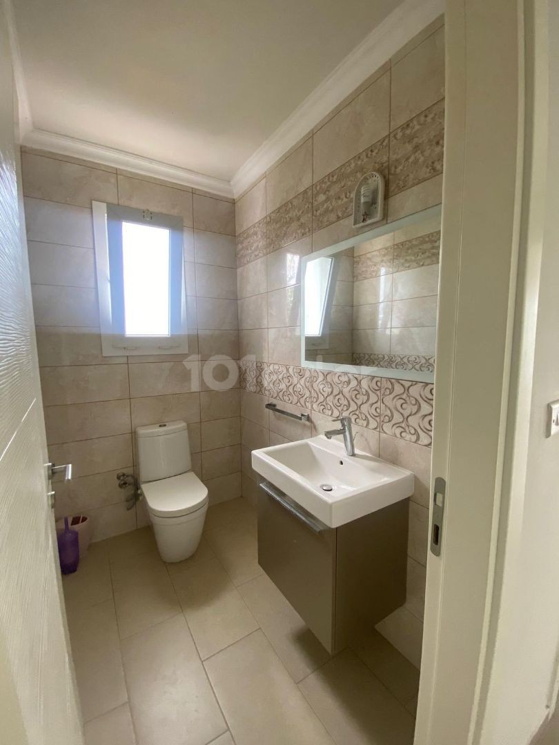 Girne Merkez, Kiralık 3+1 Daire 750 STG / +905338202346 