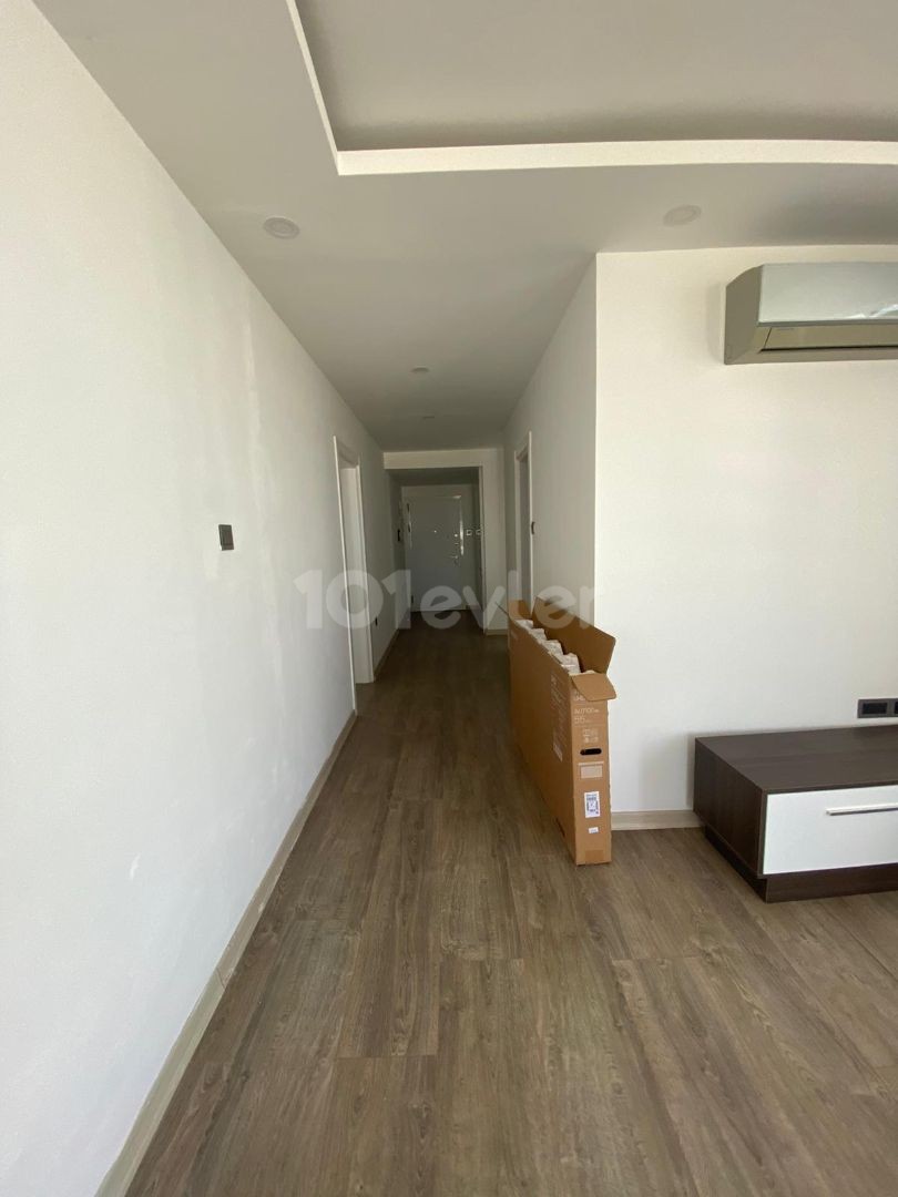 Kyrenia Center, 3+1 Wohnung zu vermieten 850 STG / +905338202346