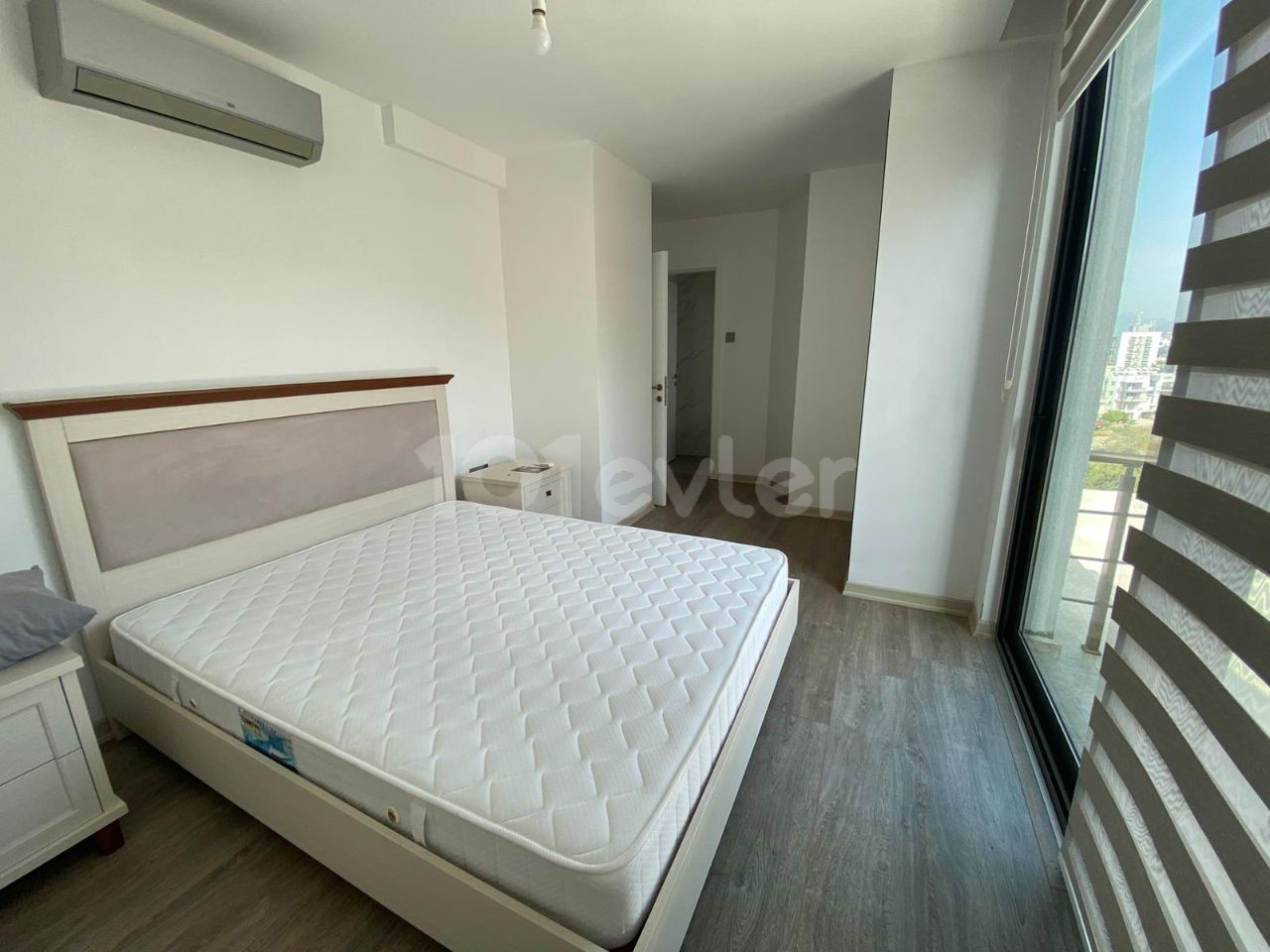 Kyrenia Center, 3+1 Flat for Rent 850 STG / +905338202346