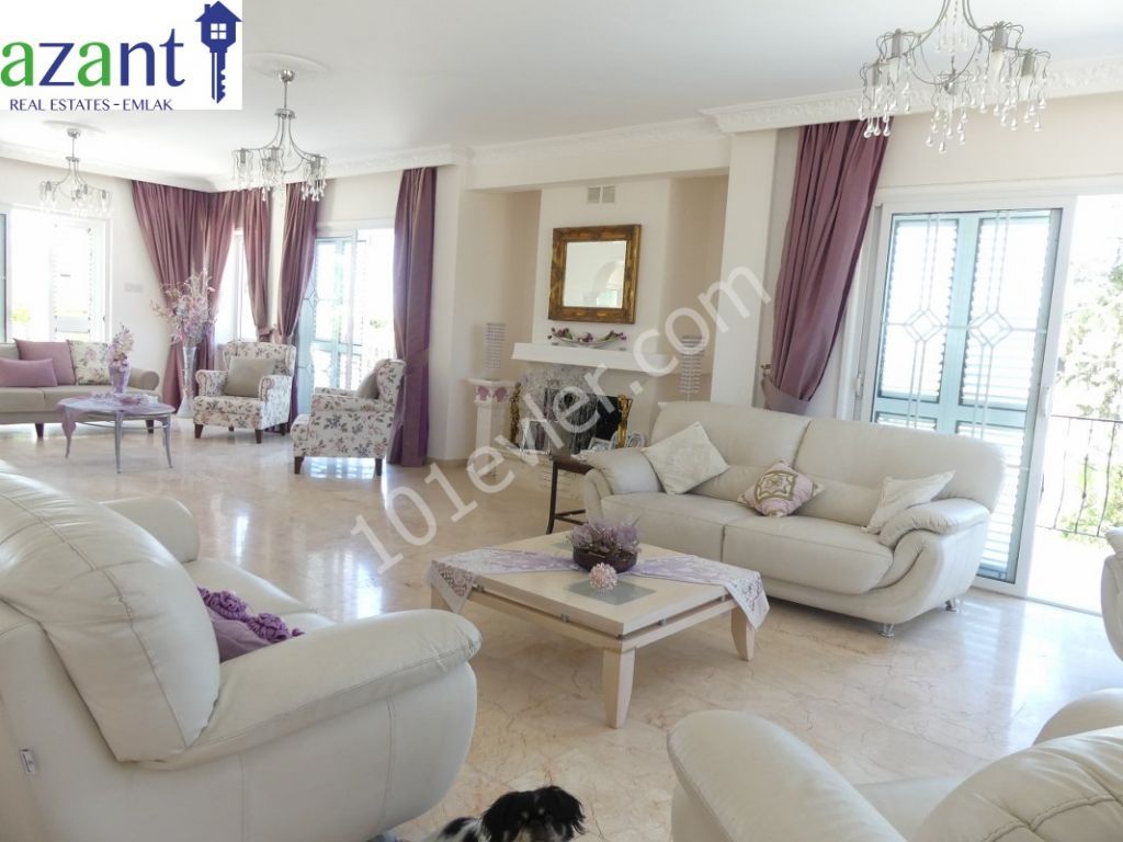 4 BEDROOM STUNNING VILLA IN CATALKOY