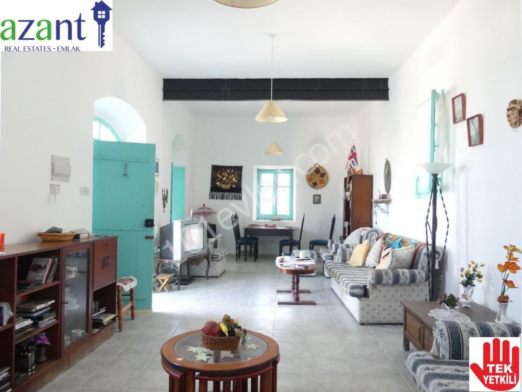 2 BEDROOM VILLAGE HOUSE IN KARSIYAKA