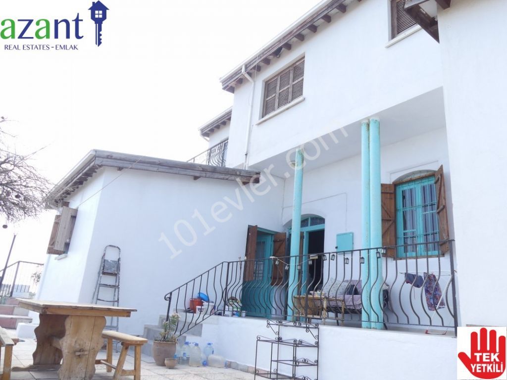 2 BEDROOM VILLAGE HOUSE IN KARSIYAKA