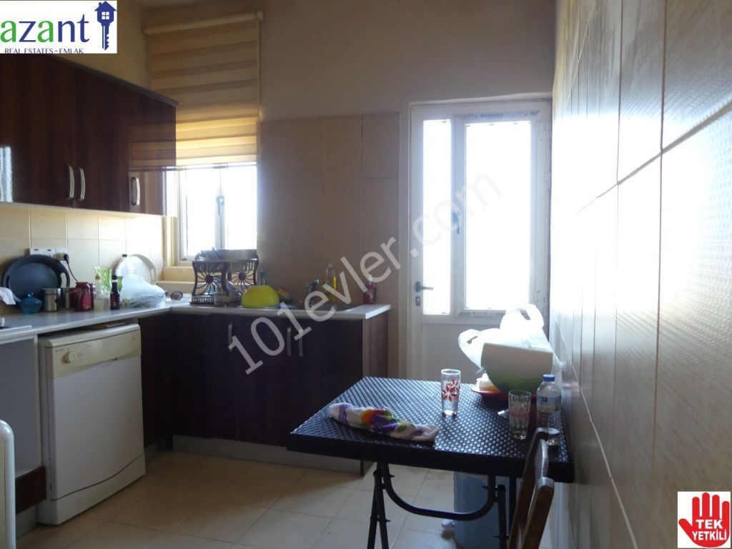 3 BEDROOM DETACHED HOUSE IN KARSIYAKA 