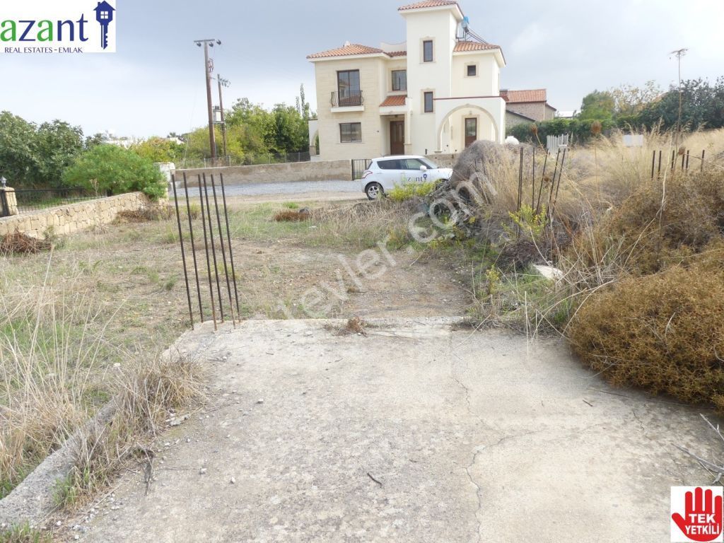 700 M2 LAND IN KARSIYAKA WITH SHARED TITLE