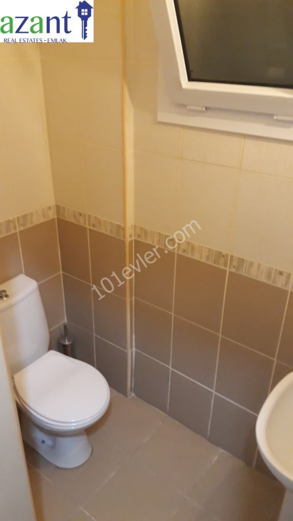 Girne Merkezde Satılık Eşyalı 3+1 Daire