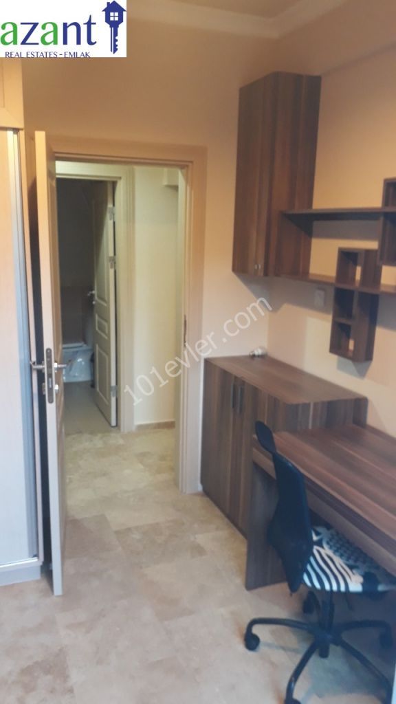 Girne Merkezde Satılık Eşyalı 3+1 Daire