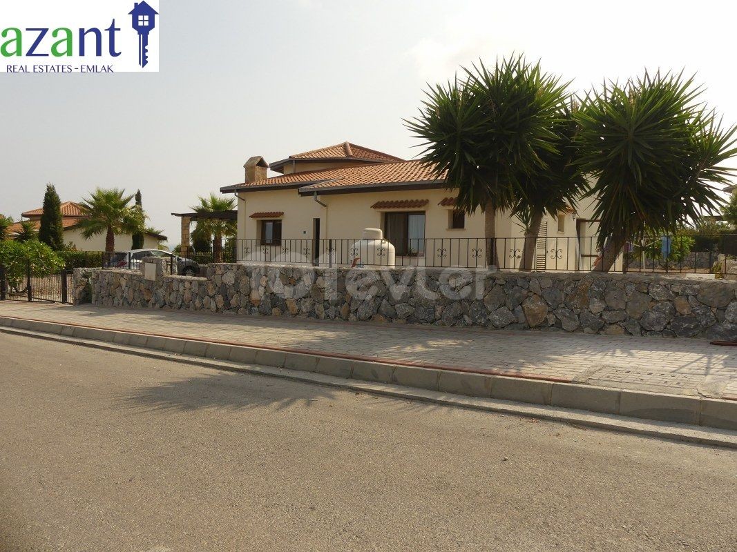 3 Bed Villa with Pool in Kayalar