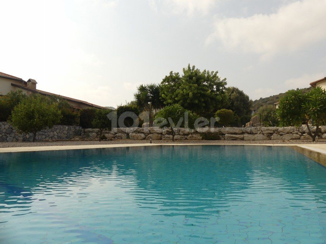 3 Bed Villa with Pool in Kayalar