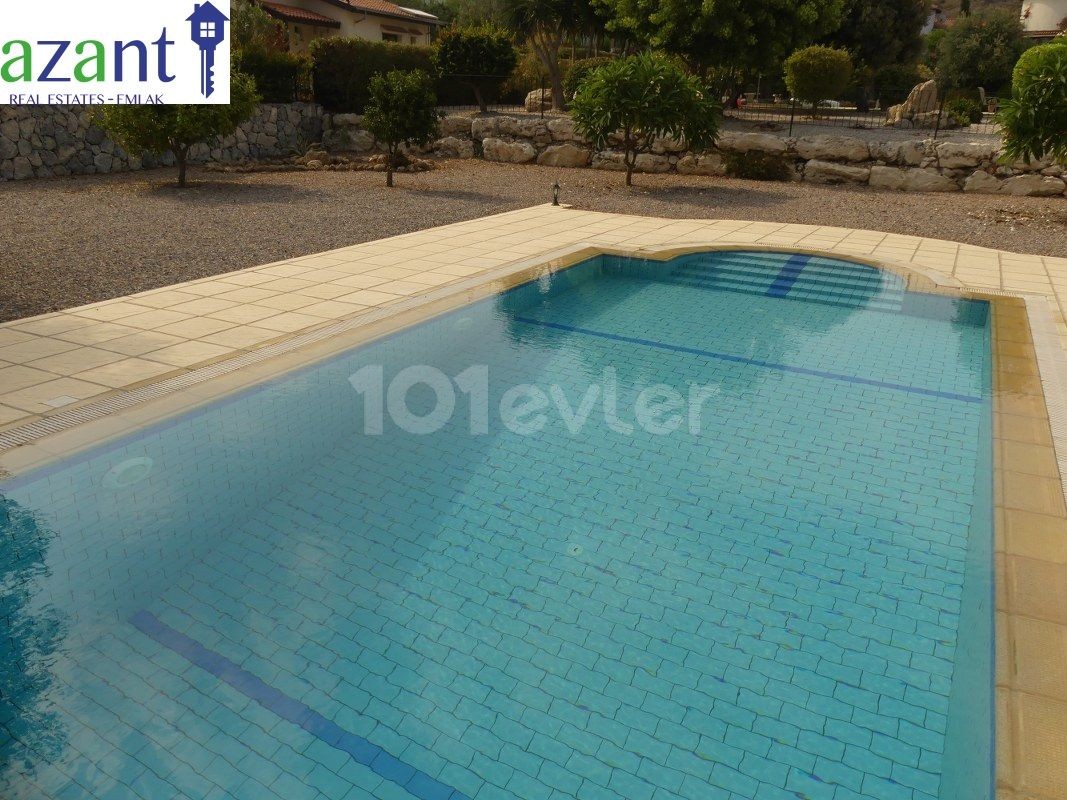 3 Bed Villa with Pool in Kayalar