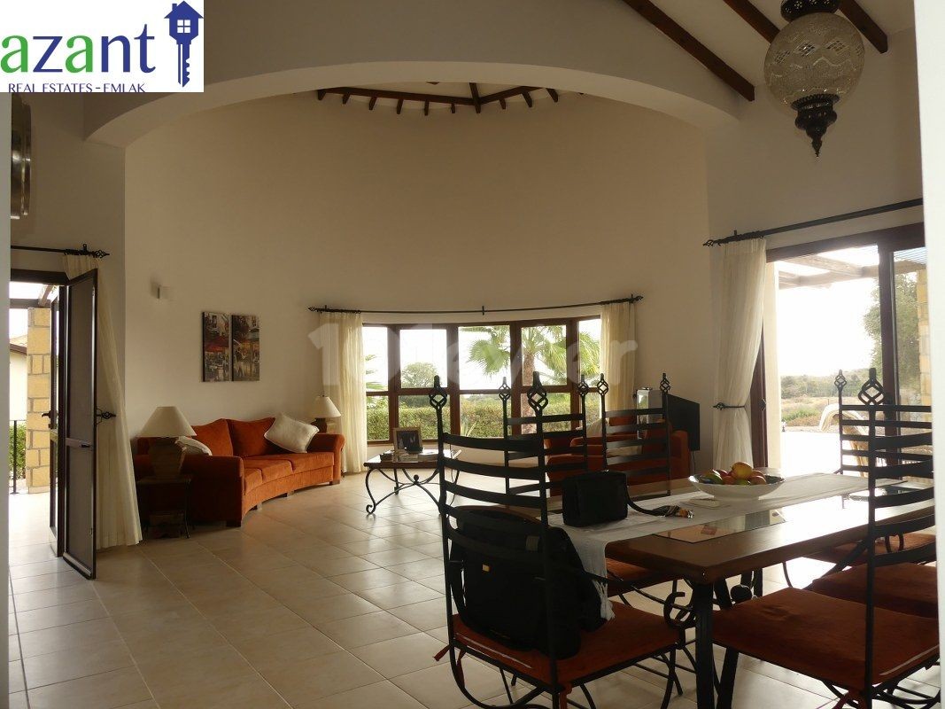 3 Bed Villa with Pool in Kayalar