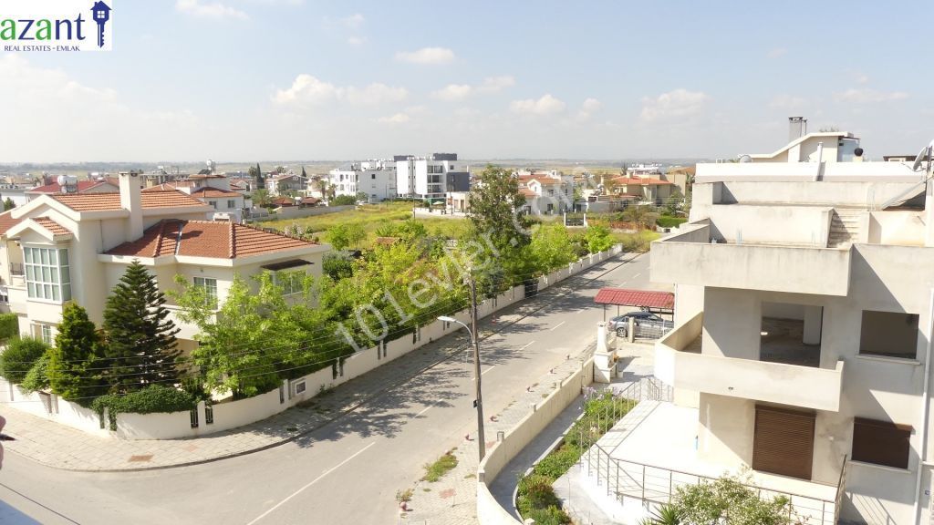 Lefkoşa'da 3 Yatak Odalı Satılık Daire 