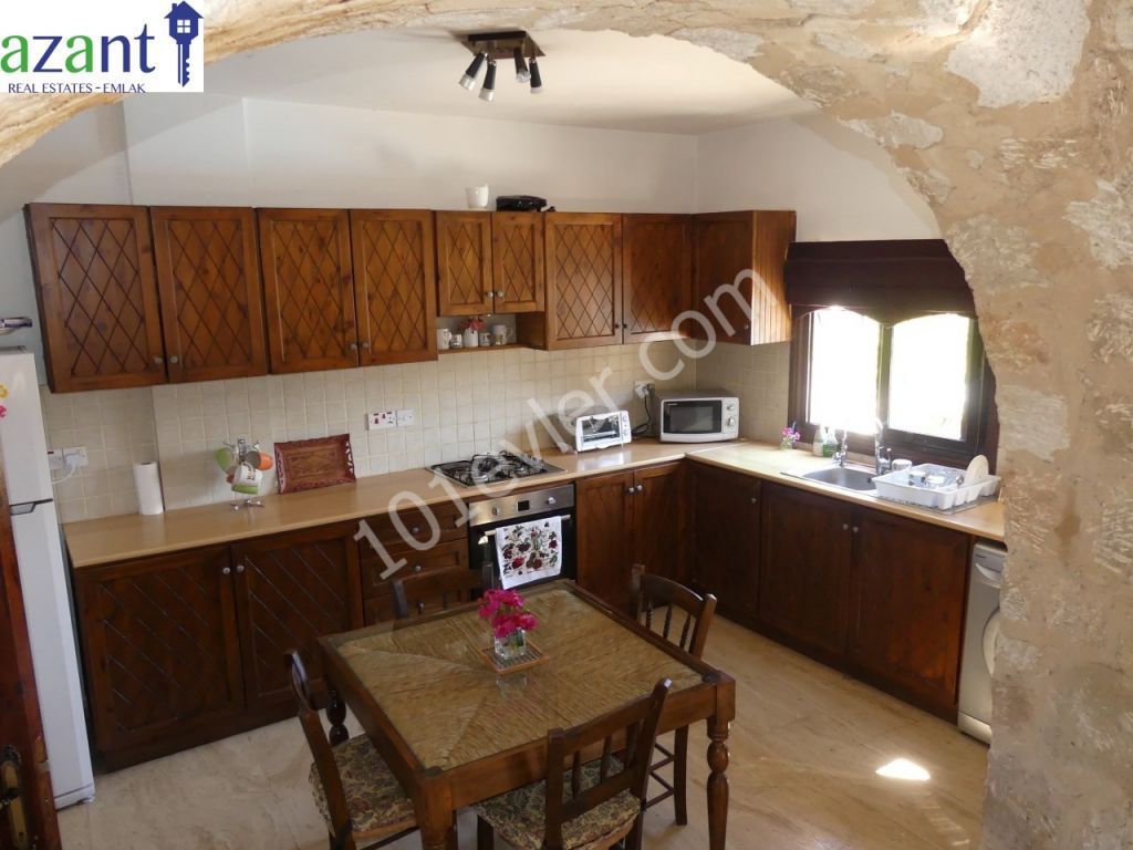 FOR RENT, LUXURY 3 BEDROOM, STONEHOUSE WITH POOL IN KARSIYAKA.