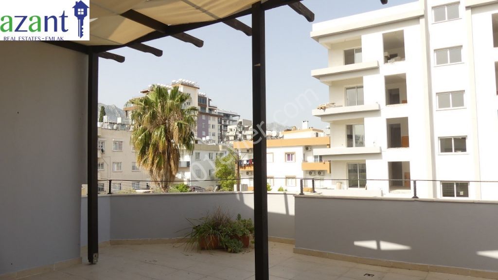 GİRNE MERKEZDE SATILIK 3 YATAK ODALI BÜYÜK PENTHOUSE