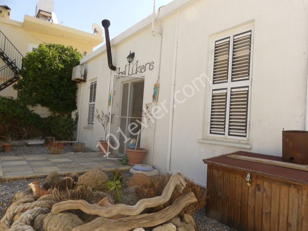 Quaint and Unique Bungalow in Alsancak