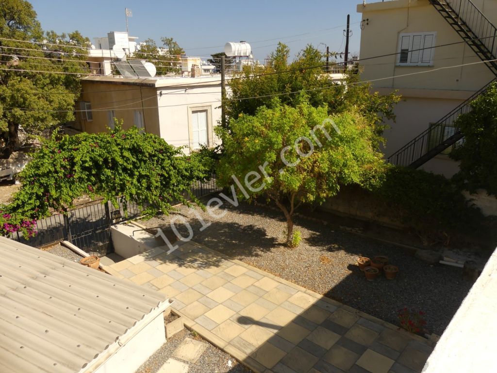 Quaint and Unique Bungalow in Alsancak