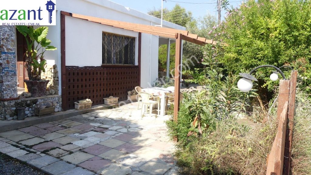 FOR RENT. 3 BEDROOM, TRADITIONAL CYPRIOT BUNGALOW IN ALSANCAK