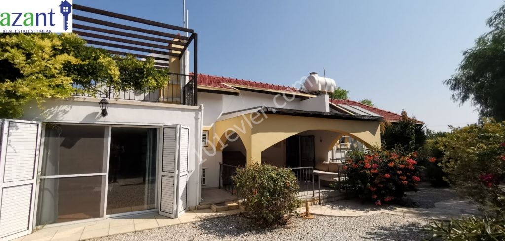 ALSANCAK'TA 3 YATAK ODALI VILLA