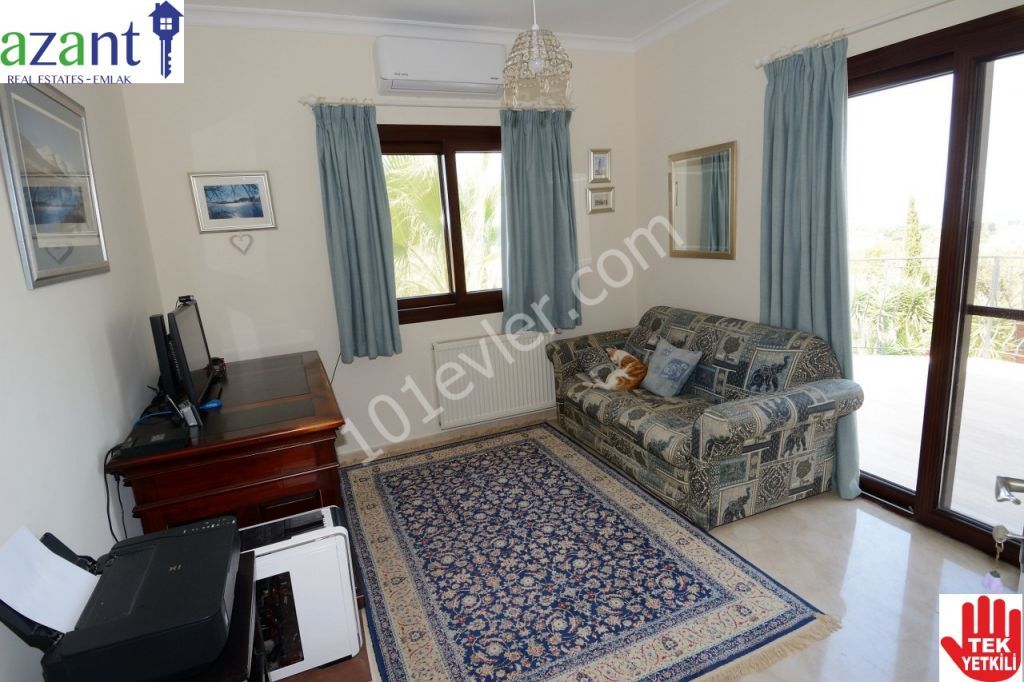 STUNNING 3 BEDROOM VILLA WITH PRIVATE POOL IN KARSIYAKA