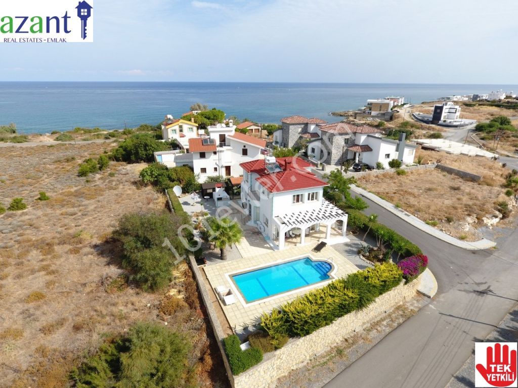 HIGH QUALITY 4 BEDROOM VILLA WITH POOL IN KARSIYAKA