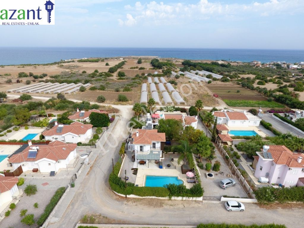 FOR SALE, 3 BEDROOM DETACHED VILLA IN A VERY QUIET AREA OF KARSIYAKA.