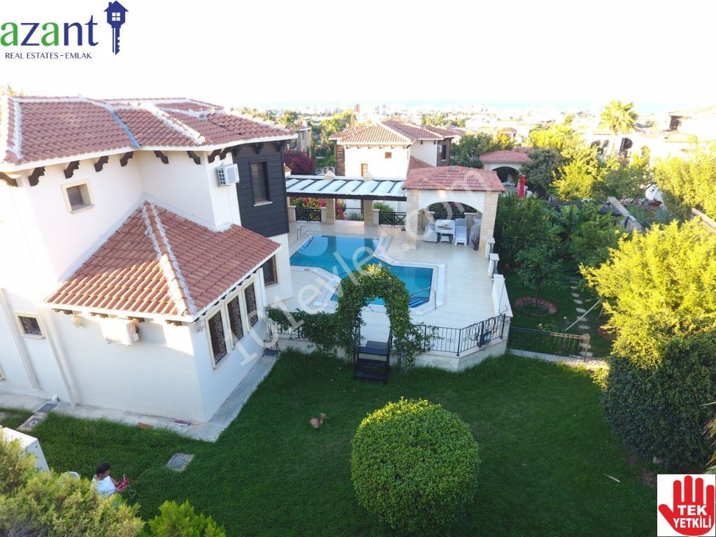 STUNNING 4/5 BEDROOM LUXURY VILLA WITH POOL IN BELLAPAIS