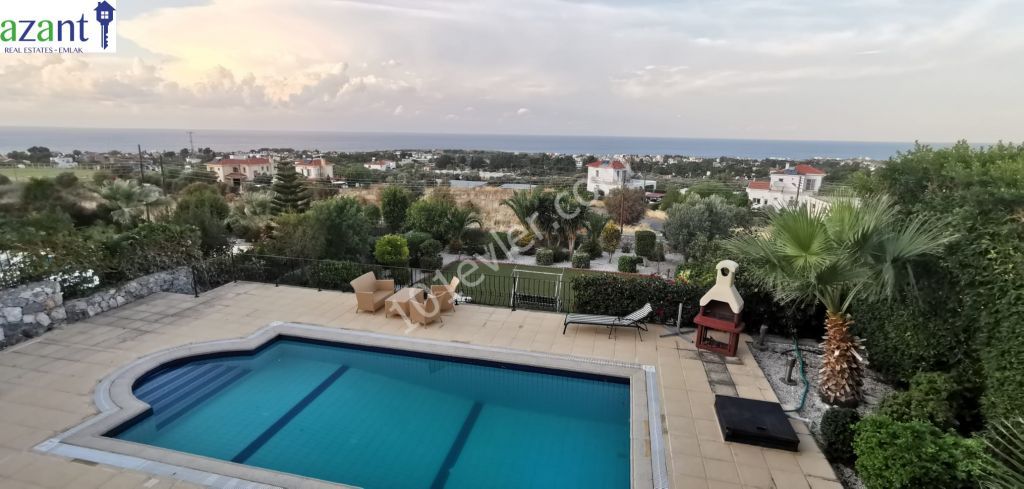 BEAUTIFULL 4 BEDROOM VILLA  WITH POOL IN KARSIYAKA