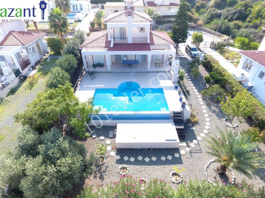 3 BEDROOM VILLA WITH POOL IN ALSANCAK