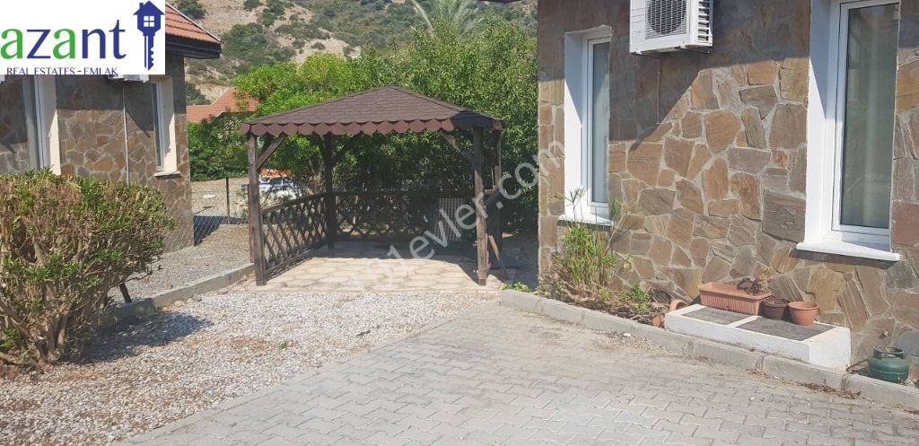 FOR RENT, 3 BEDROOM VILLA, IN A QUITE AREA OF KARSIYAKA.