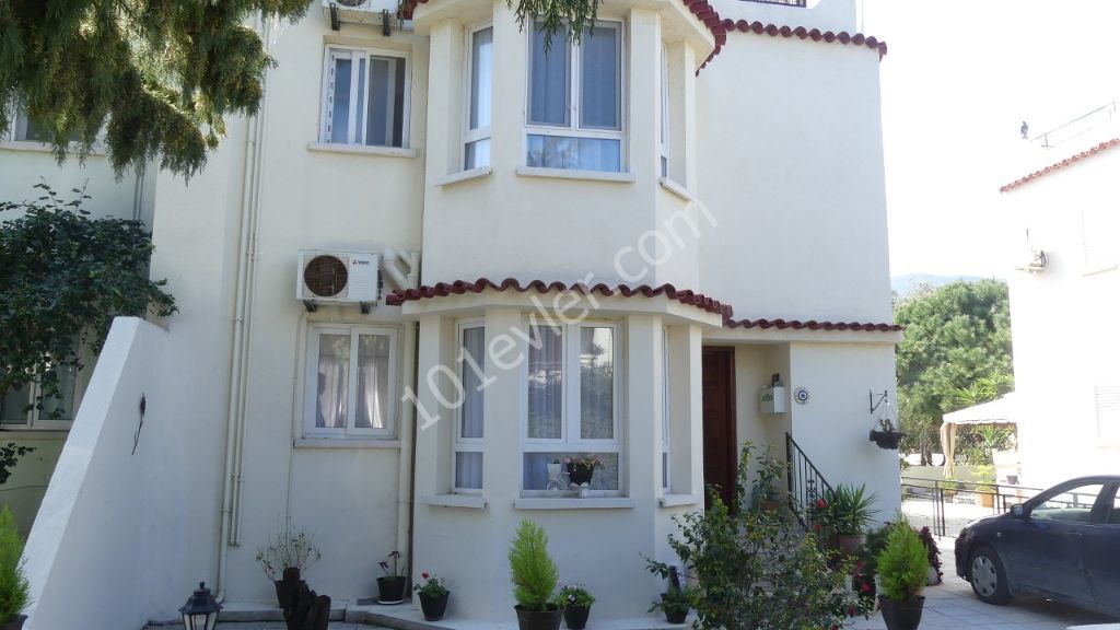 FOR SALE, IDEAL FAMILY HOME OR INVESTMENT, SEMI DETACHED VILLA IN KARAOGLANOGLU