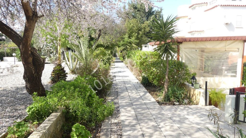 Villa Zu Verkaufen-Kyrenia, Karaoglanoglu, Nordzypern ** 