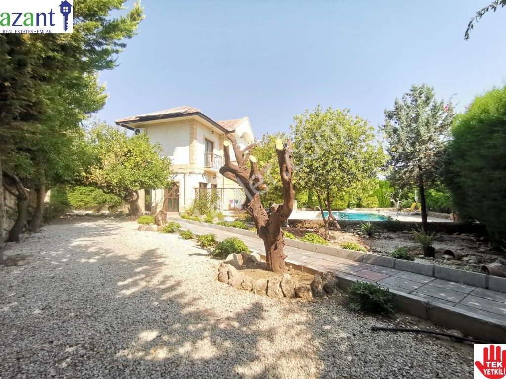 3 Yatak Odalı Havuzlu Villa (Lapta)