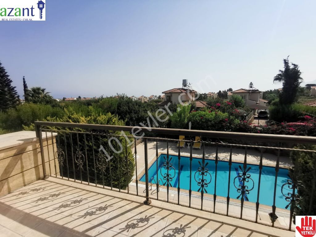 Top Quality 3 Bed Villa with Pool in Lapta 