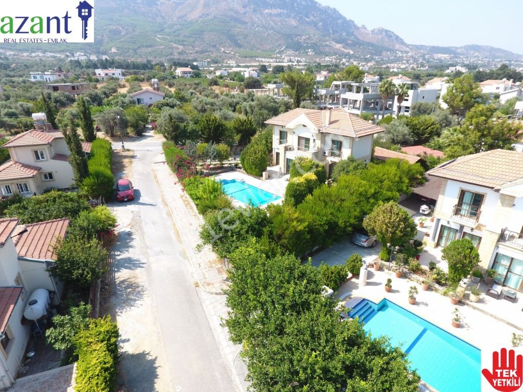 Top Quality 3 Bed Villa with Pool in Lapta 