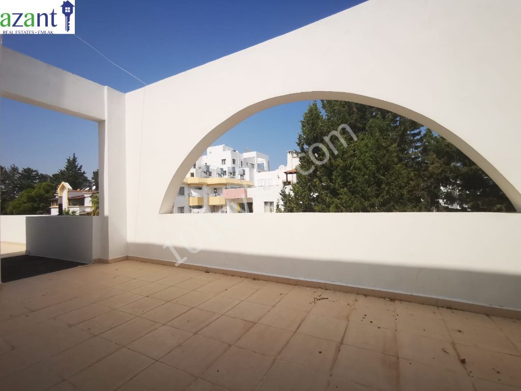 Yukarı Girne'de Satılık 3+1 Penthouse 