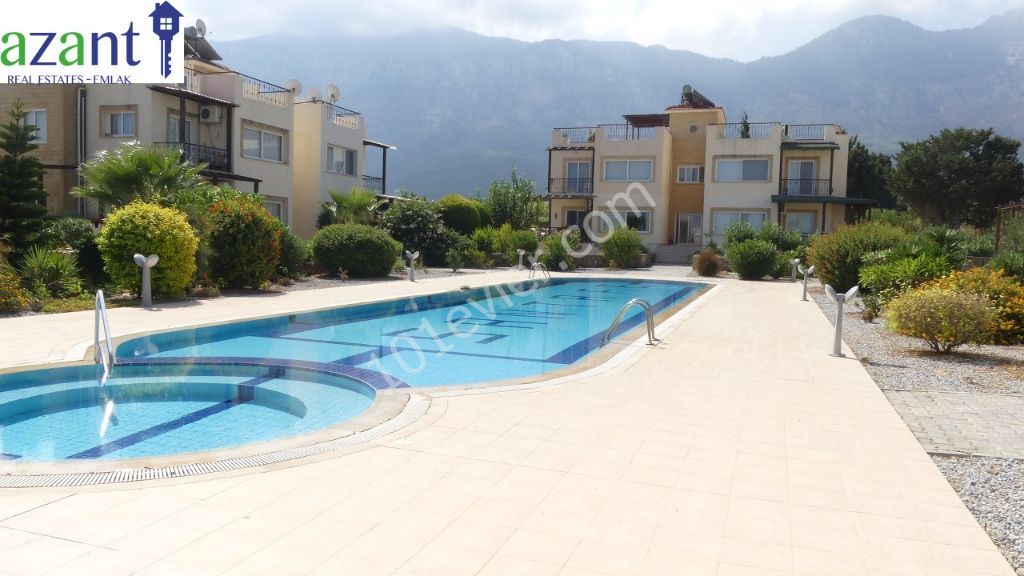 APARTMENT WITH A PRIVATE ROOF TERRACE AND COMMUNAL POOL ON A POPULAR SITE IN LAPTA.